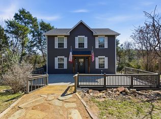 1205 Comanche Cove Dr, Granbury, TX 76048