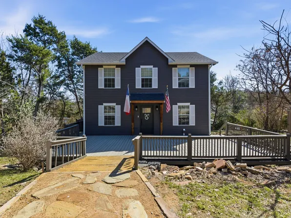 1205 Comanche Cove Dr, Granbury, TX 76048