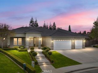 8203 Nine Iron Dr, Bakersfield, CA 93312