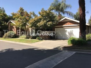 1524 E Castlecrest Ave, Visalia, CA 93292