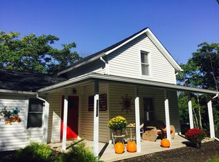 17680 Auburn Rd, Chagrin Falls, OH 44023