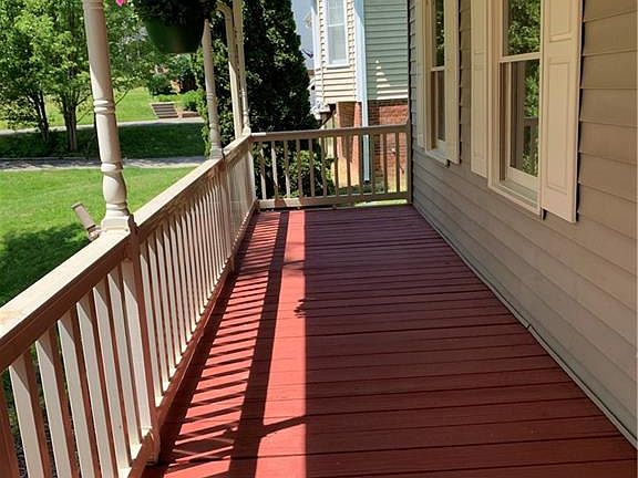 3rd image of 116 McGregor Park Dr