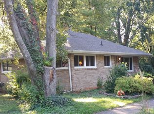 466 Moorland Dr, East Lansing, MI