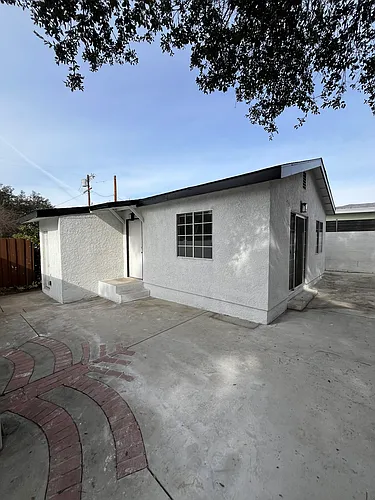7663 Beckett St Photo 1
