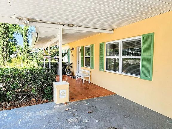 3rd image of 2367 Seville Ave