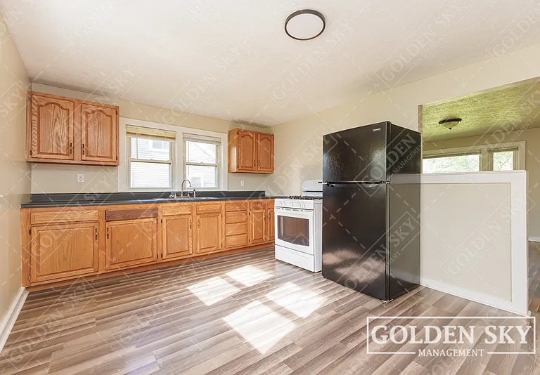 609 N Waldemere Ave — Photo 5