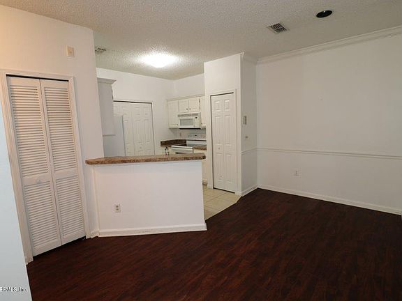 5th image of 10000 GATE Parkway N #712