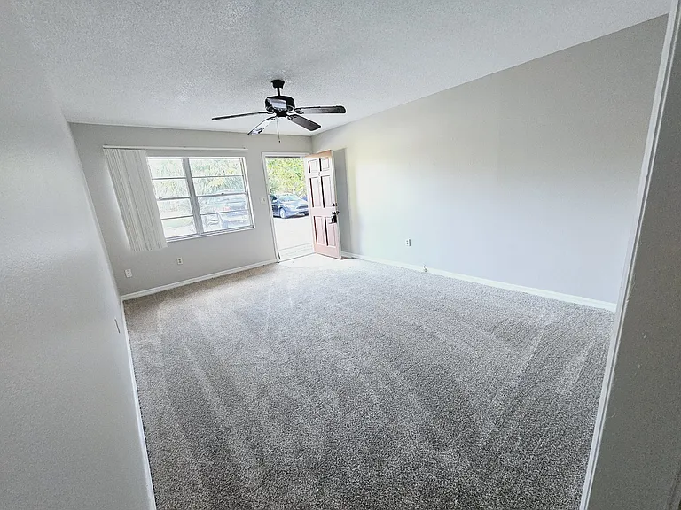 3246 S Polk Ave #2 — Photo 3