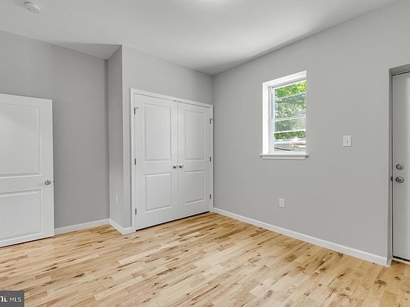 2nd image of 410 Diamond St