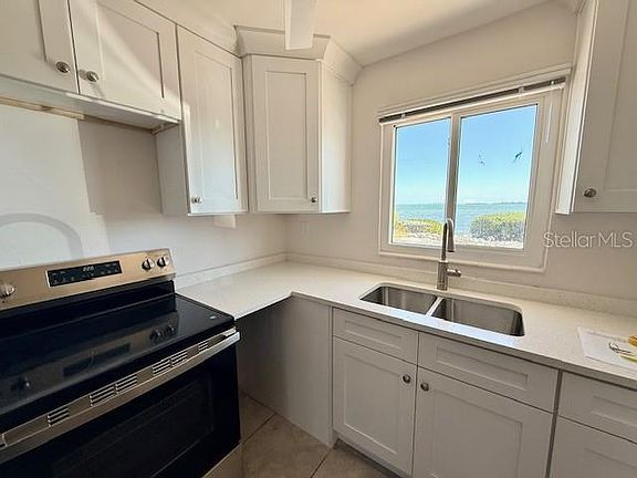 4th image of 747 Saint Judes Dr S APT 2
