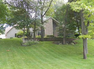 10062 Aspen Ln, Middlebury, IN 46540