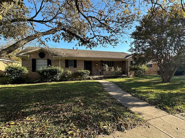 8332 Van Pelt Dr, Dallas, TX 75228