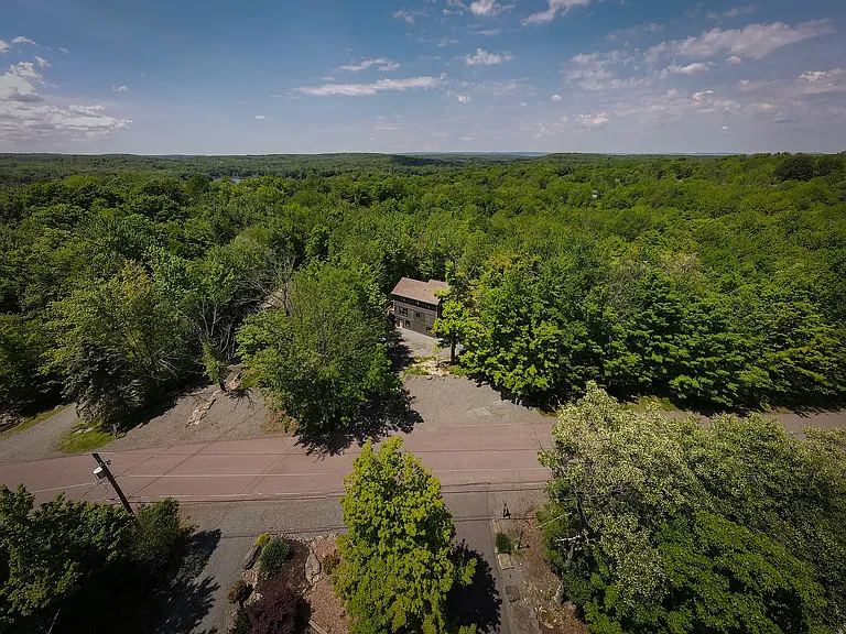 1678 Windemere Ln — Photo 6