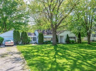 6751 Fitch Rd, Olmsted Township, OH 44138