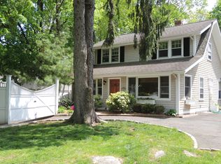 66 Orchard St, Cos Cob, CT 06807