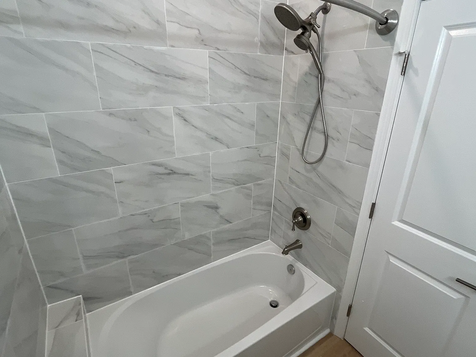 2 bed, 625 sqft, $2,600 — Photo 4
