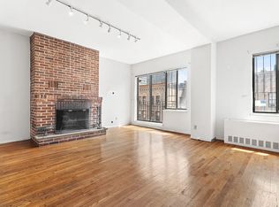 221 E 82nd St APT 6A, New York, NY 10028