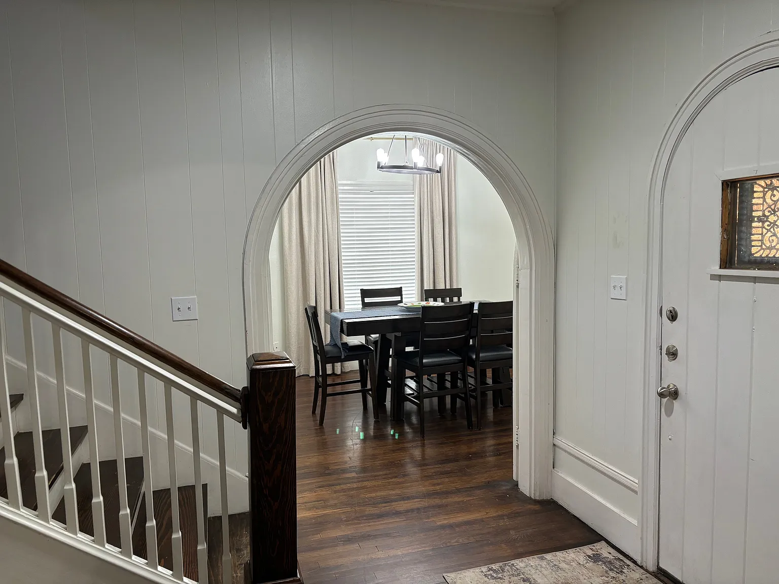 3 bed, 3343 sqft, $3,300 — Photo 2