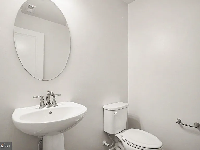 1643 Dorothy Ln — Photo 19