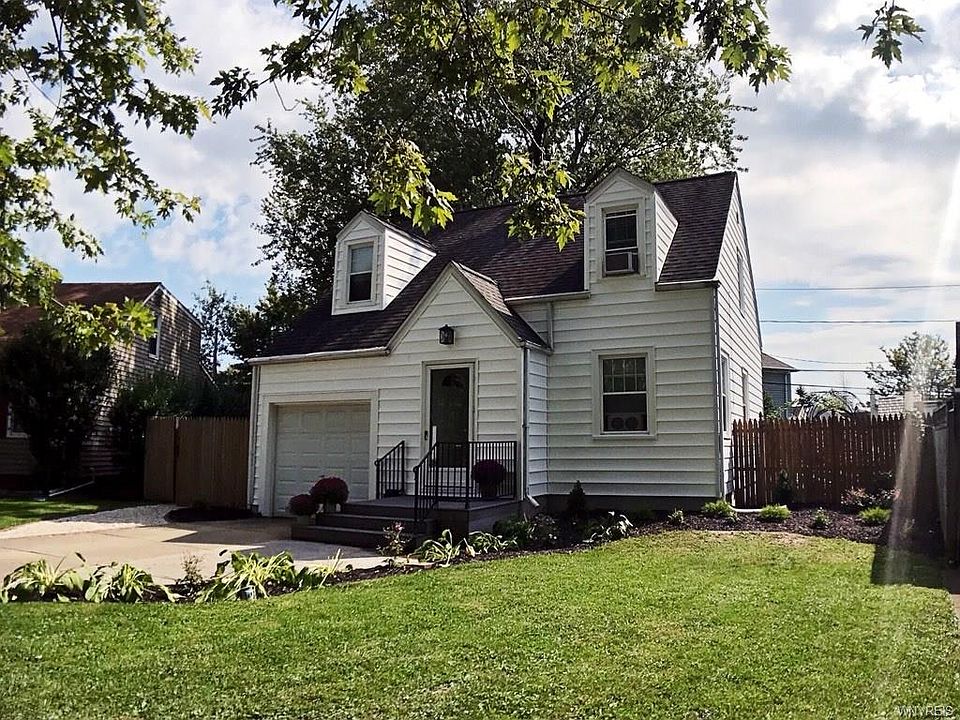 1st image of 21 Campwood Ct
