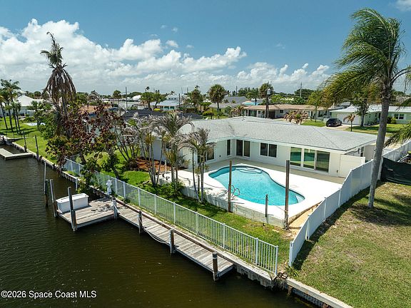 3rd image of 458 Sandpiper Dr