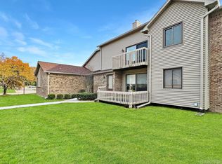 7922 Woodingham, West Bloomfield, MI 48322