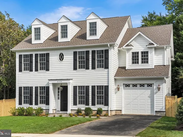 6123 Woodmont Rd, Alexandria, VA 22307