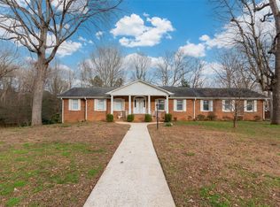 913 Oak Forest Dr, Monroe, NC 28112