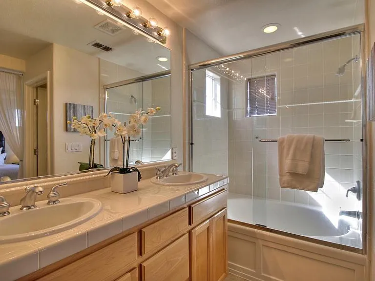 4117 Tobin Cir — Photo 6