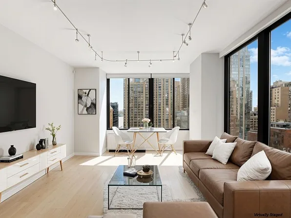 300 E 93rd St APT 17F, New York, NY 10128