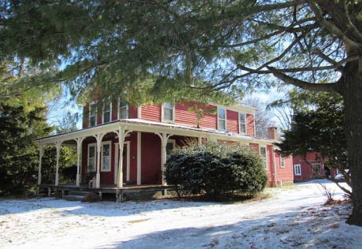 2nd image of 299 Percival Ave