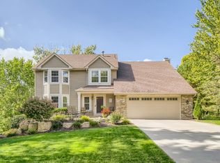 4141 Countryview Dr, Eagan, MN 55123