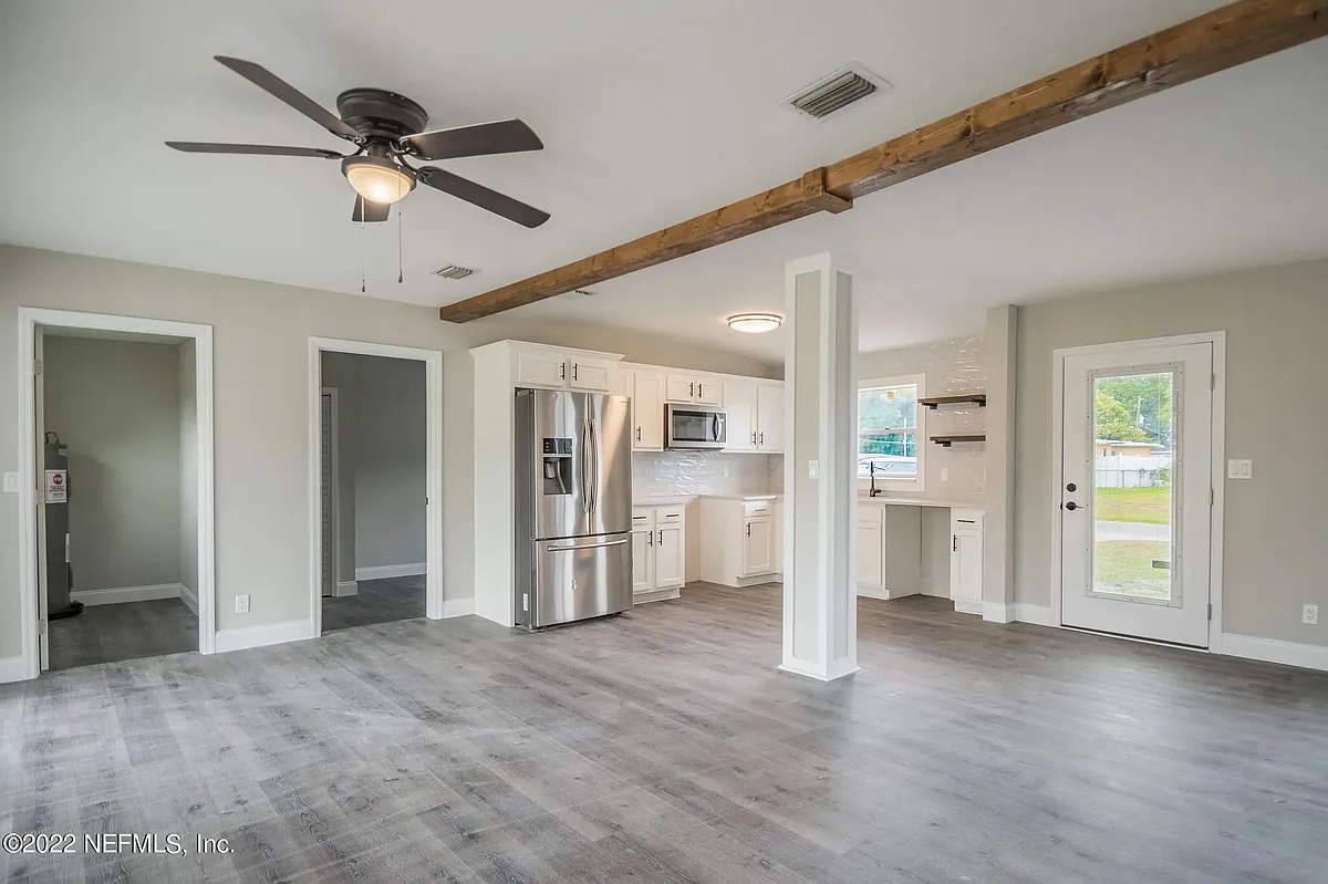 Building Photo - 5770 Cedar Forest Dr S
