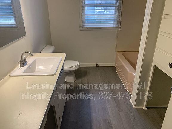 2nd image of 1000 Bank Ave