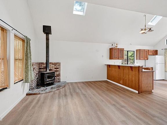 4th image of 27421 Albion Ridge Rd