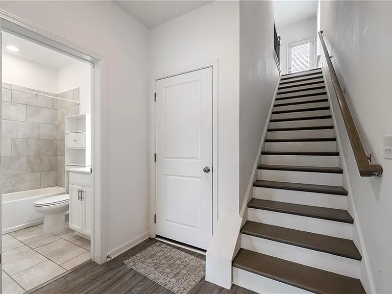 307 Danville Ave — Photo 4