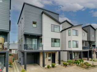 10411 SW 46th Pl, Portland, OR 97219