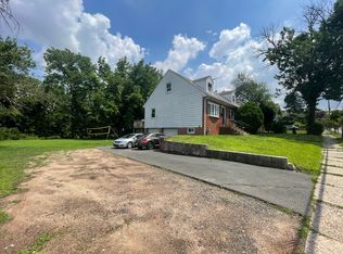 1065 Sayre Rd, Union, NJ 07083