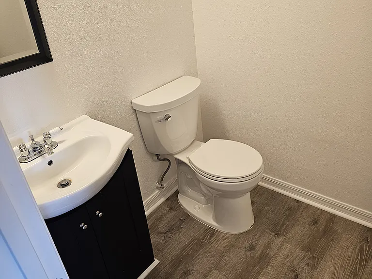 Downstairs 1/2 bath
