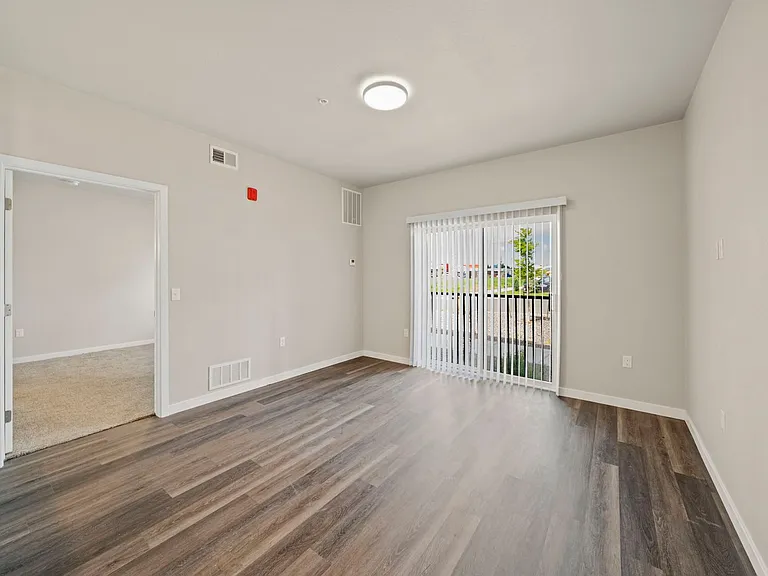 Holmes Corner Apartments — Photo 13