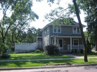 4902 Washington St, Downers Grove, IL 60515