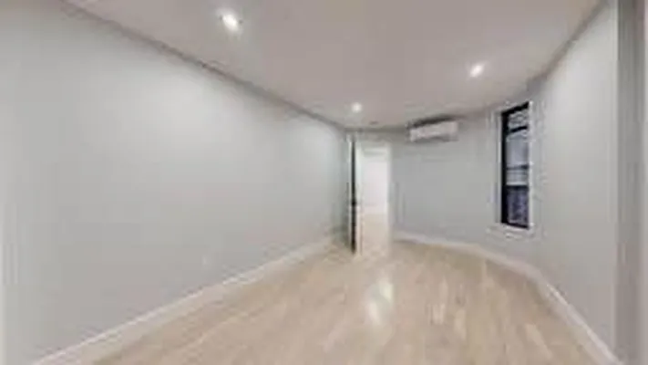 Rented by Remax Real Estate Professionals | media 9