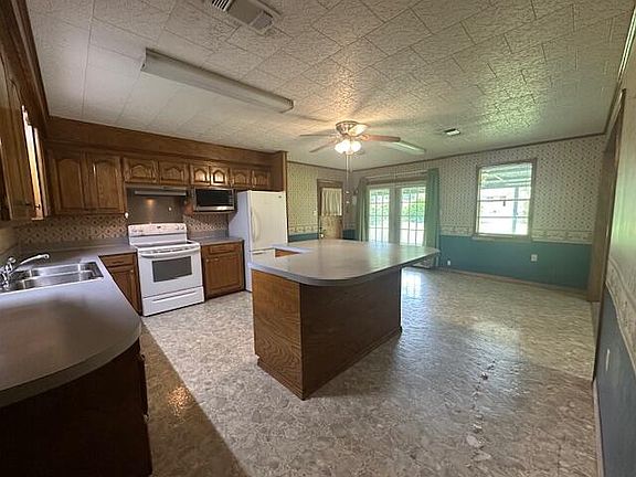 2nd image of 807 Greymont Dr