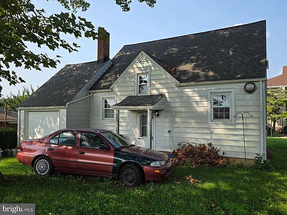 2nd image of 428 Main St