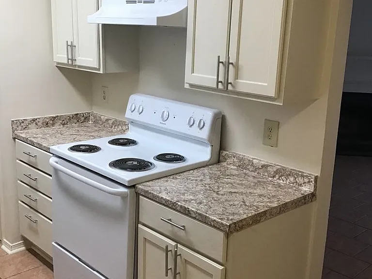 8515 Leake Ave #A-D — Photo 15