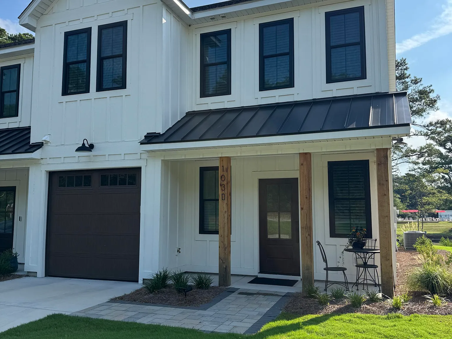 3 bed, 2.5 bath, $2,500 — Photo 1