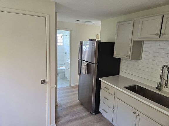 Kitchen - Quartz Countertop, New Stainless Steel Appliances