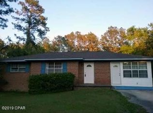 5416 Thomas Dr, Graceville, FL 32440