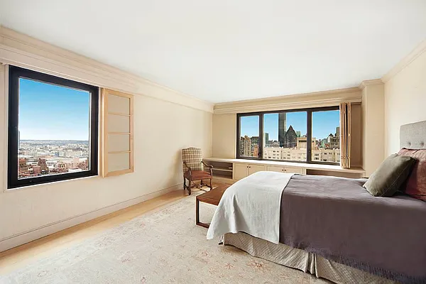 Sold by Town Residential | media 5