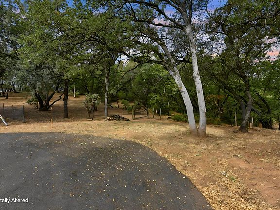 4th image of Silver Lode Dr